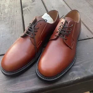 Valentino Garavani | Shoes | Valentino Mens Brown Derby Shoe  display picture 1